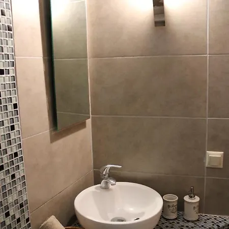 Thea Apartment