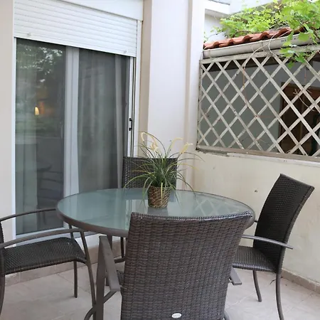 Thea Apartmán Siviri